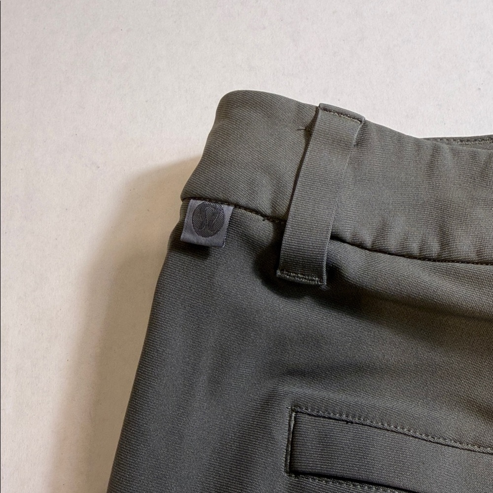 Lululemon Commission Short Classic 9" (Style LM7AK3S) - Picture 8 of 8